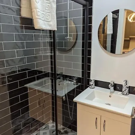 Modern In The Heart Of The - Fatih اسطنبول